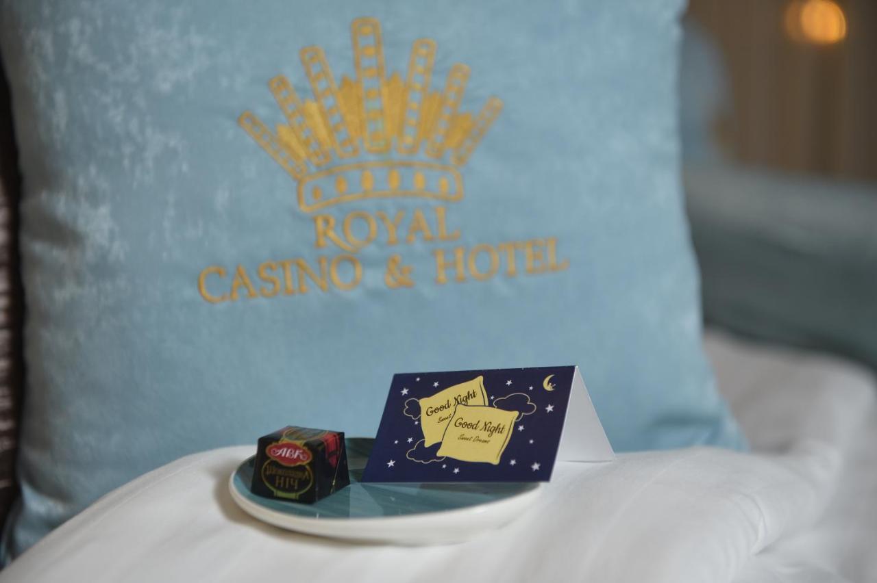 Royal Casino&Hotel Batumi Esterno foto